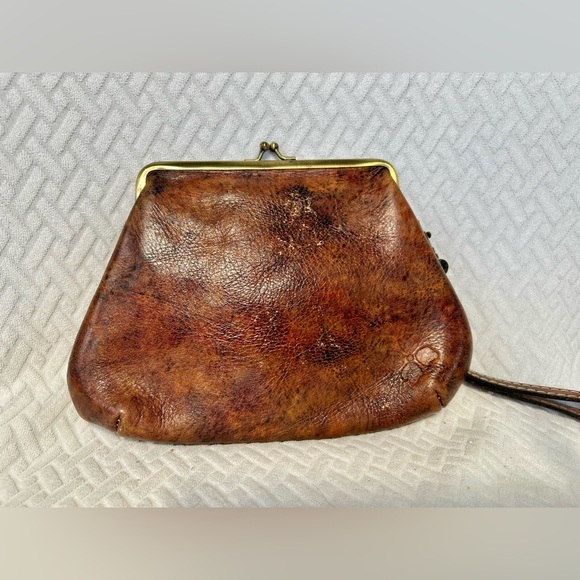 PATRICIA NASH Tooled Leather Kiss-Lock Wristlet Bag. 100% leather - Picture 2 of 10